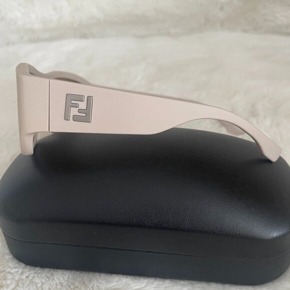 Fendi FE40117I Squared 56MM Matte Beige Light Brown Rectangular Sunglasses main image 11